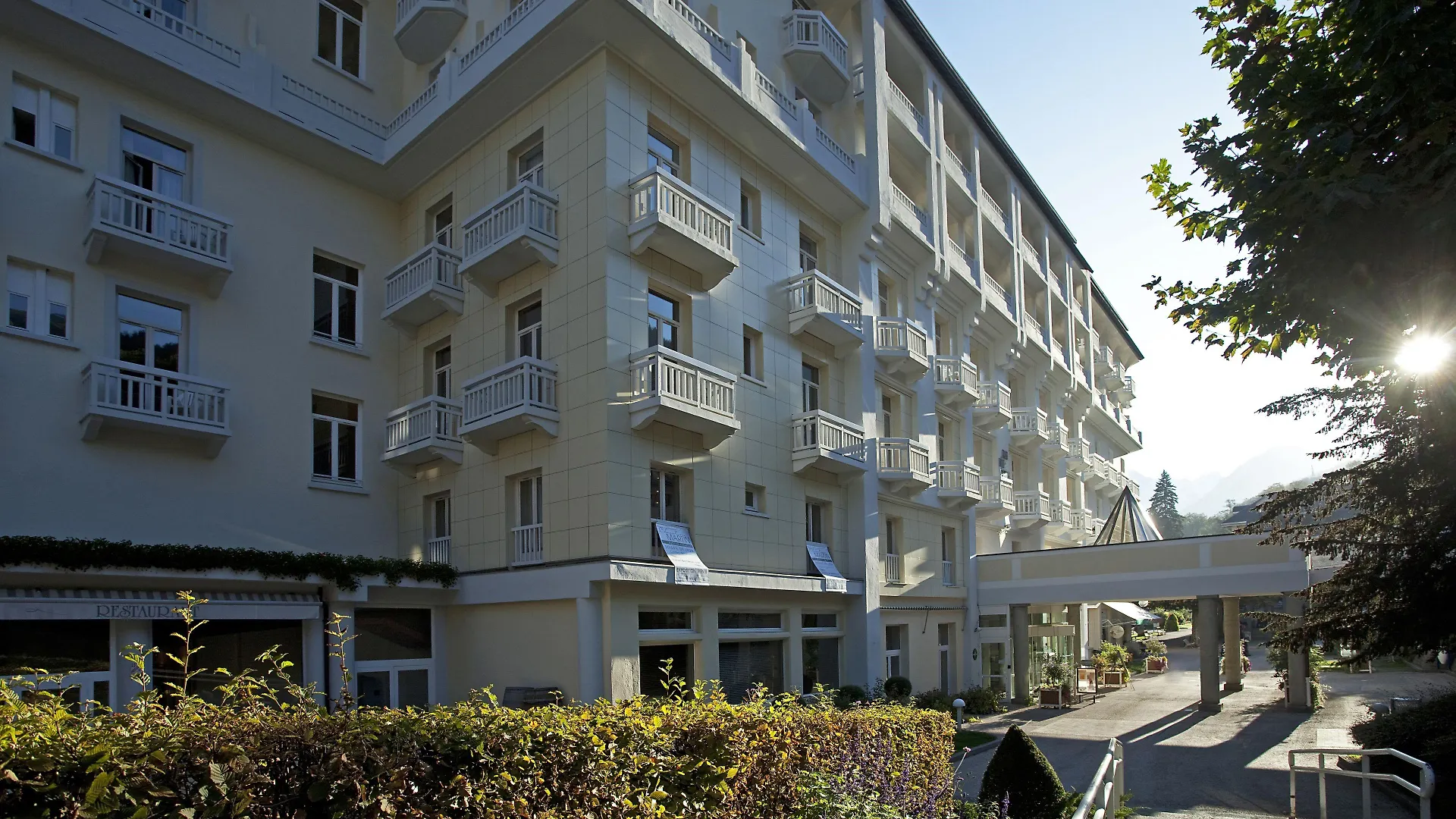 B&B Home Brides-Les-Bains Les 3 Vallees 4*,  France