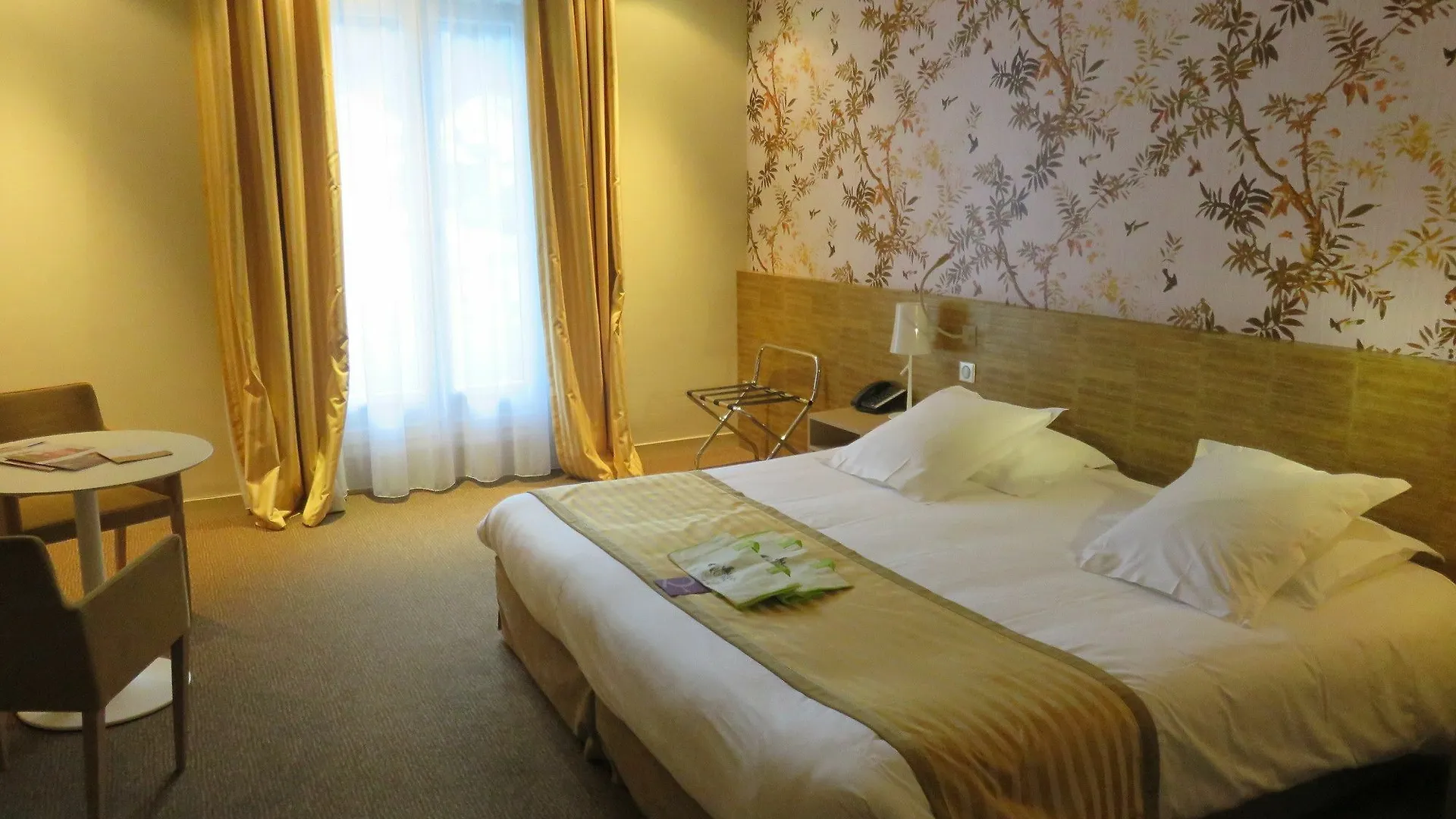 **** Hotel B&B Home Brides-Les-Bains Les 3 Vallees France