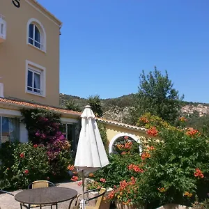 https://hotel-paradis-bormes-les-mimosas.fr-provencehotel.com