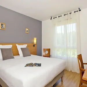 Séjours&affaires Annecy Le Pont Neuf Aparthotel